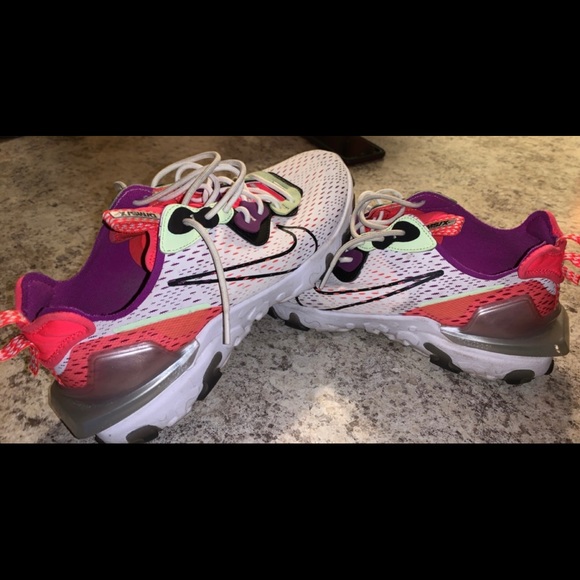 Nike React Vision size 10 - Picture 4 of 4